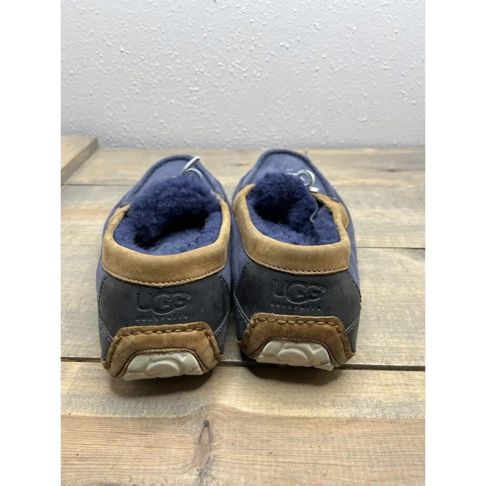 UGG Men's‎ Australia sz 10 Moccasin/Loafers Blue Suede Shearling Slippers shoes
